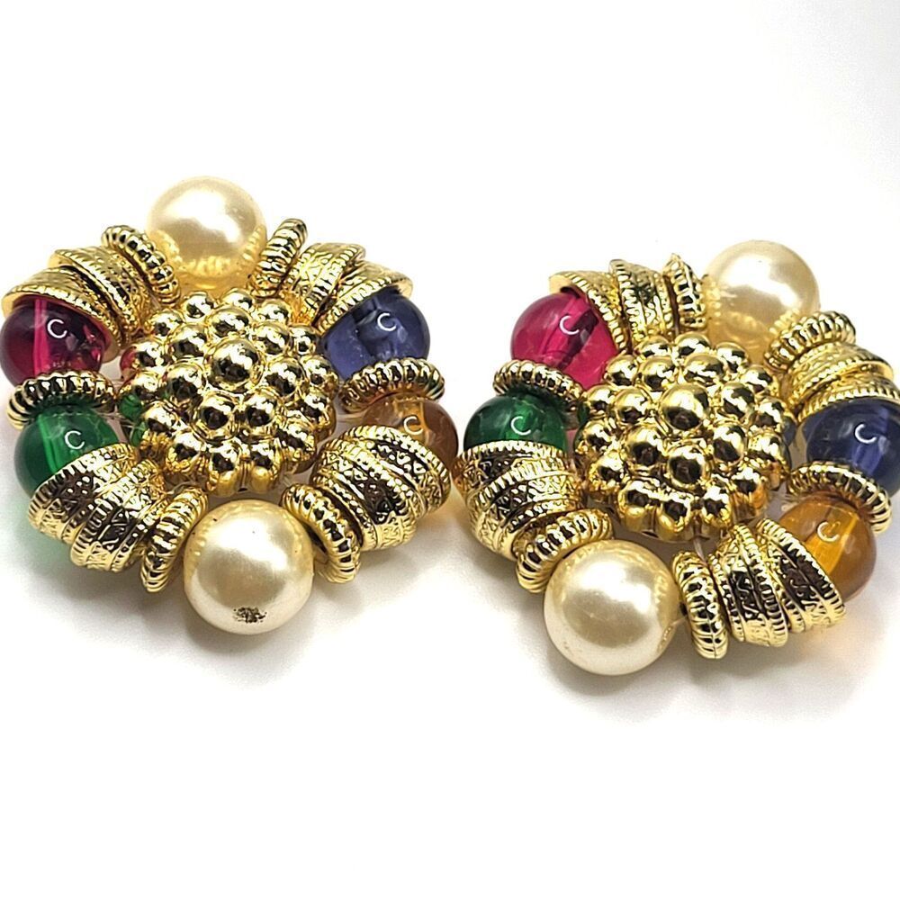 Vintage 80s Baroque Cluster Clip On 1.5in Earrings